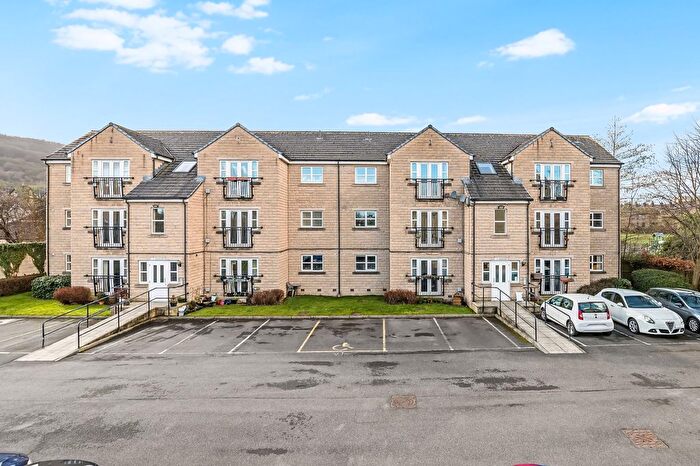 2 Bedroom Flat For Sale In Fowlers Court, Otley, West Yorkshire, LS21