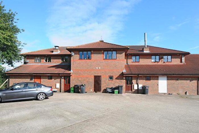 3 Bedroom Apartment For Sale In Bradley Moor Square, Thatcham, RG18