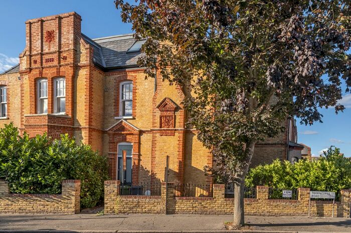 4 Bedroom End Of Terrace House To Rent In Thorncliffe Road, London, SW2
