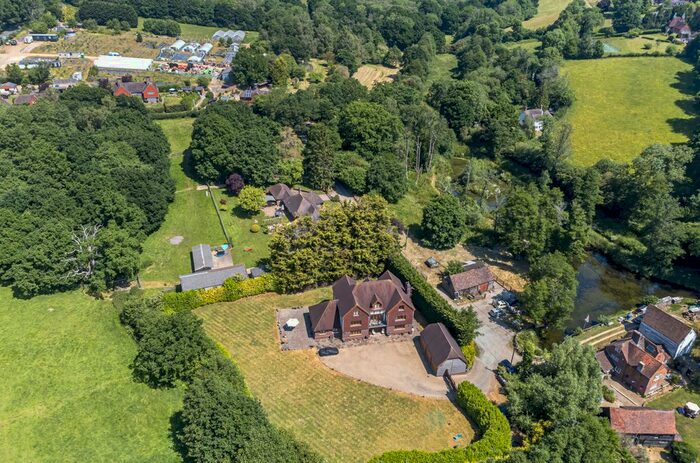 7 Bedroom Detached House To Rent In Edenbridge Road, Hartfield, TN7
