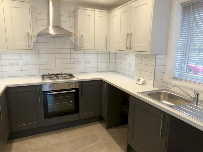 2 Bedroom Apartment To Rent In Robins Court, Newark, NG24