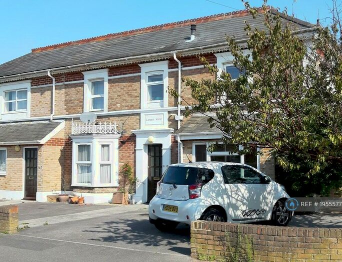 1 Bedroom Flat To Rent In Latimer Road, Bournemouth, BH9