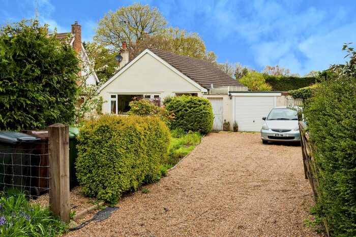 2 Bedroom Bungalow For Sale In Hackwood, Robertsbridge, East Sussex, TN32