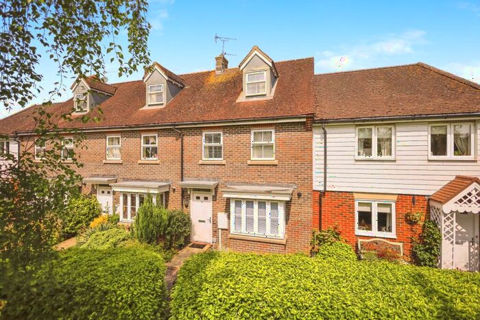 3 Bedroom Terraced House For Sale In Craig Meadows, Ringmer, Lewes, BN8