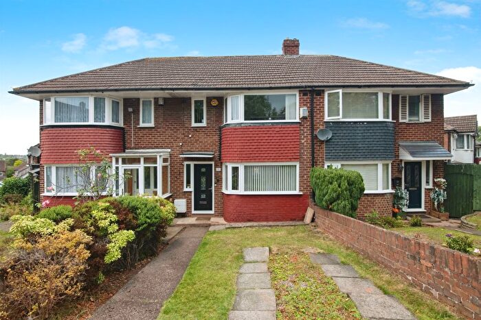 3 Bedroom Terraced House For Sale In Pinewood Close, Great Barr, Birmingham, B44