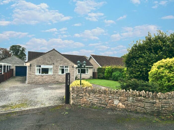 3 Bedroom Bungalow For Sale In Hillway, Charlton Mackrell, Somerton, TA11