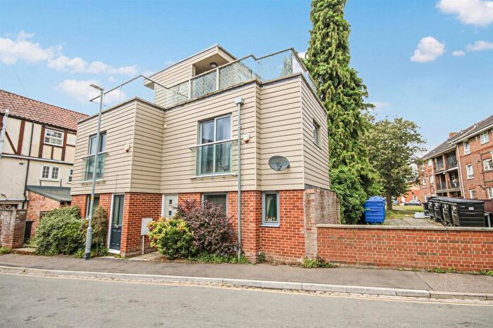 1 Bedroom House For Sale In Magdalen Close, Norwich, NR3