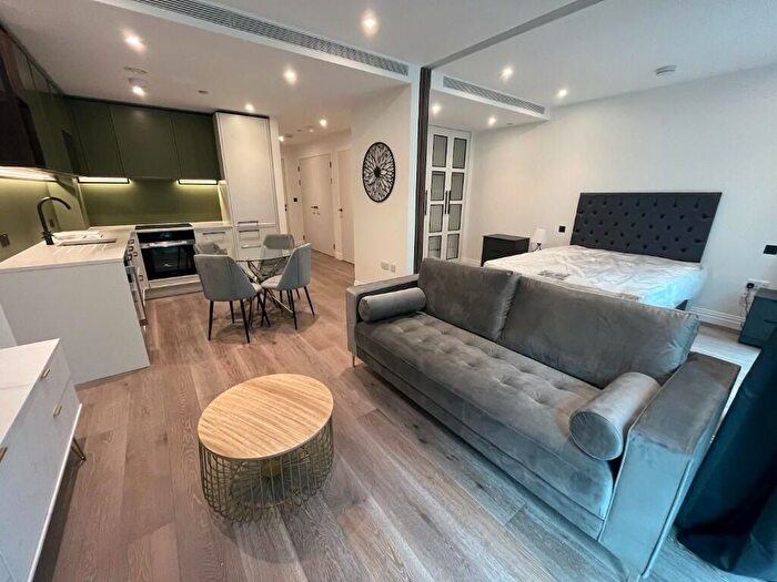 Studio To Rent In Lockgate Road, London, SW6