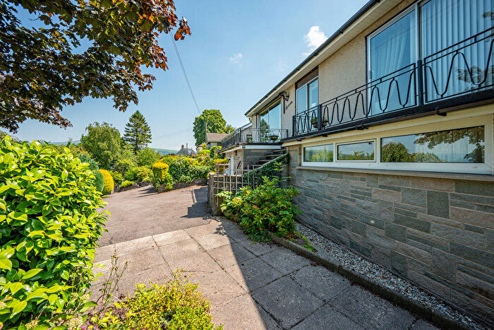 3 Bedroom Detached House For Sale In Old Trap Road, Gilwern, NP7
