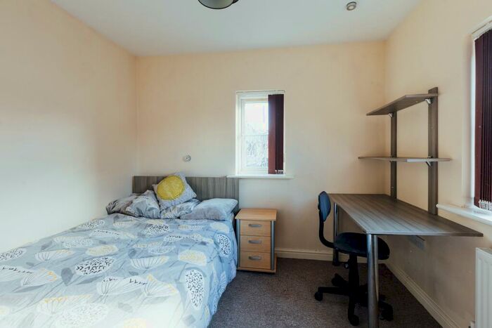 4 Bedroom House To Rent In Wheeltappers Way, Loughborough, LE11