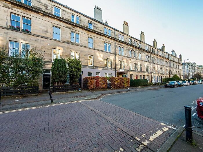 2 Bedroom Flat To Rent In Montgomery Street, Edinburgh, EH7