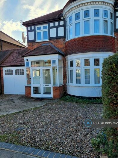 4 Bedroom Semi-Detached House To Rent In Churchill Avenue, Harrow, HA3