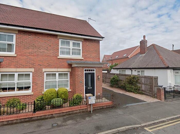 2 Bedroom Semi-Detached House To Rent In St. Margarets Drive, Chesterfield, S40