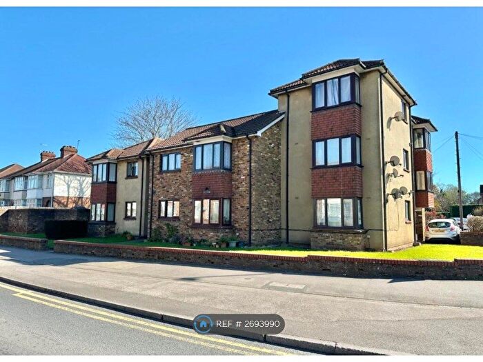 Studio To Rent In Cranford Lane, Hayes, UB3