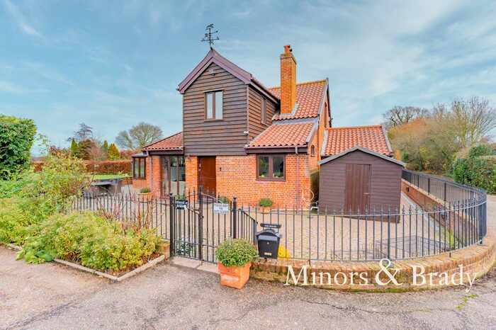 3 Bedroom Barn Conversion For Sale In The Ling, Garboldisham, Diss IP22