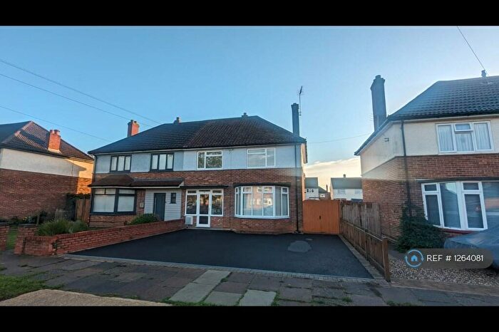 3 Bedroom Semi-Detached House To Rent In Moffat Avenue, Ipswich, IP4
