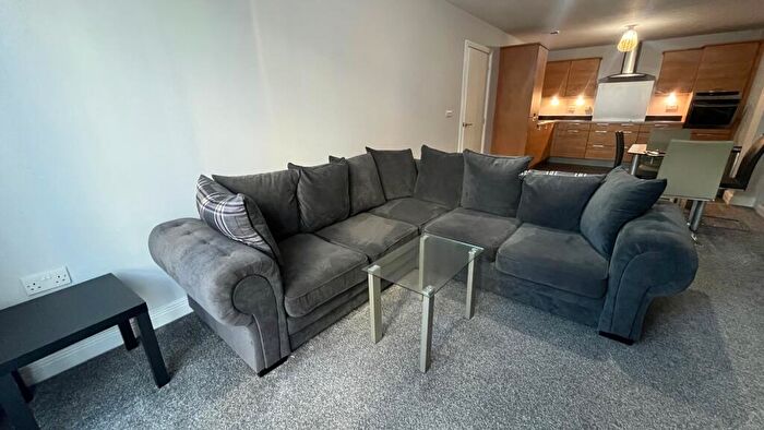 1 Bedroom Flat To Rent In Worsdell Drive, Gateshead, NE8