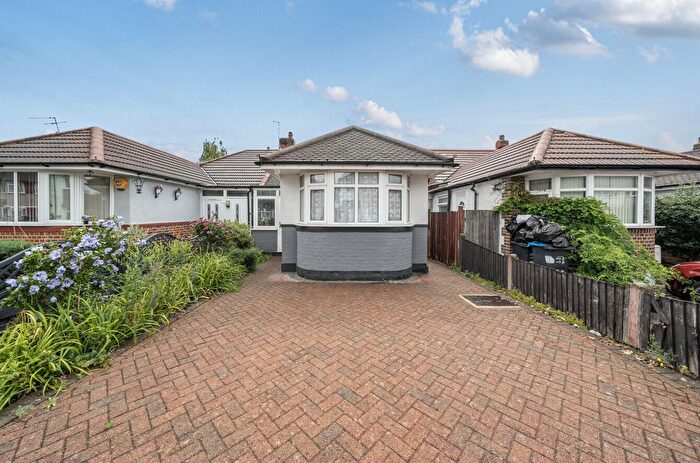 2 Bedroom Bungalow For Sale In Brookfields Avenue, Mitcham, CR4