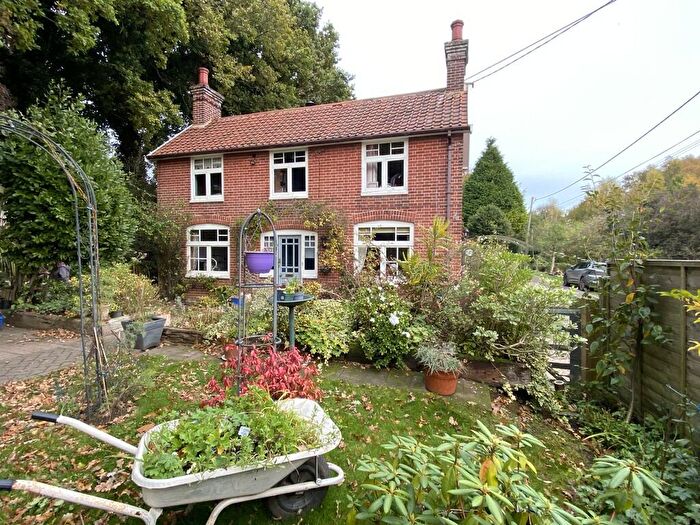 3 Bedroom Semi-Detached House For Sale In Roughton, NR11