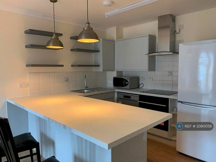1 Bedroom Flat To Rent In Millennium Drive, London, E14