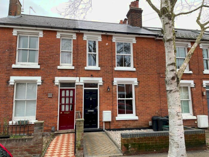 2 Bedroom Property To Rent In Wickham Road, Colchester, CO3