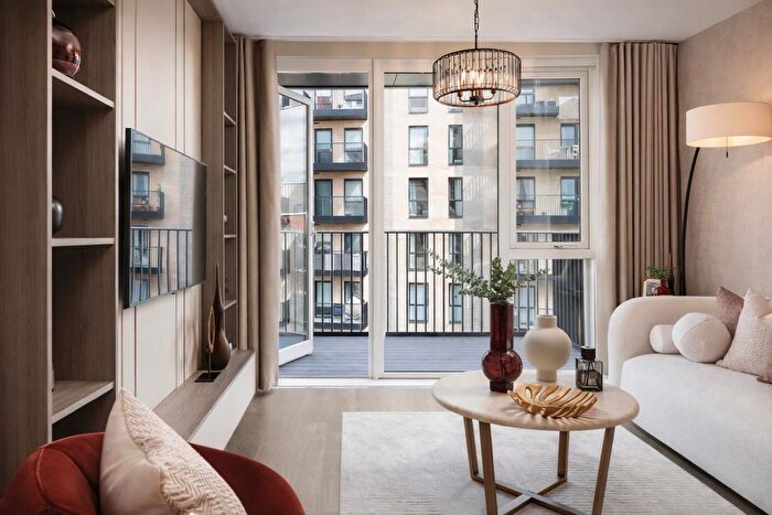 2 Bedroom Flat For Sale In Hayes Village, Nestles Ave, HA1