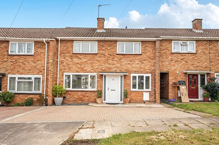 3 Bedroom Terraced House For Sale In Hoadley Green, Salisbury, SP1