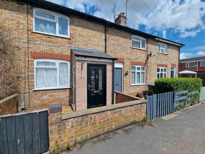 2 Bedroom Property To Rent In Chapel Street, Stanground, Peterborough, PE2