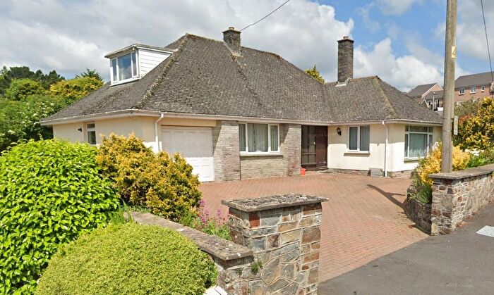 4 Bedroom Bungalow To Rent In Maclins Close, South Molton, EX36