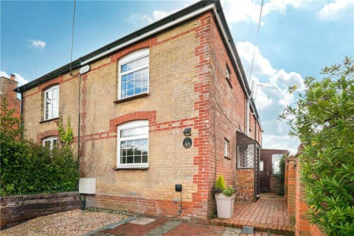 2 Bedroom Semi-Detached House For Sale In Pallance Road, Cowes, Isle Of Wight, PO31