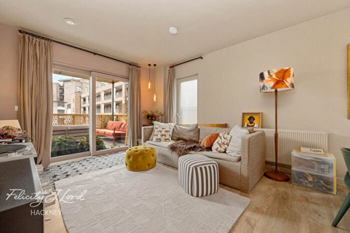 3 Bedroom Apartment For Sale In Homerton High Street, London, E9