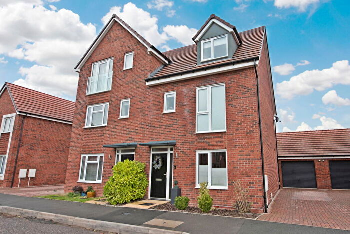 4 Bedroom Semi-Detached House For Sale In Anemone Avenue, The Fairways, Stafford, ST17