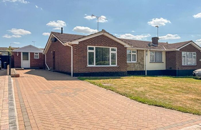 2 Bedroom Semi-Detached Bungalow To Rent In Long Meadow Drive, Wickford, SS11