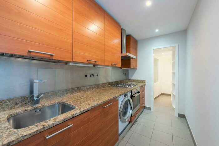 2 Bedroom Flat To Rent In Harcourt Terrace, Chelsea, London, SW10