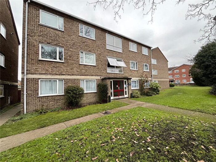 2 Bedroom Apartment To Rent In Camden Court, Woolwich Road, Belvedere, DA17