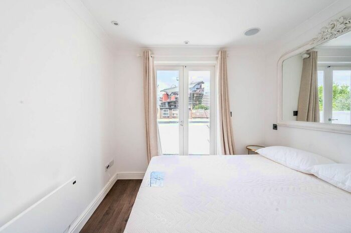 1 Bedroom Flat To Rent In Beryl Road, Barons Court, London, W6