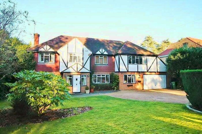 5 Bedroom Detached House To Rent In Springfield Road, Camberley, GU15