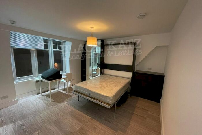 Studio To Rent In Glenloch Road, London NW3