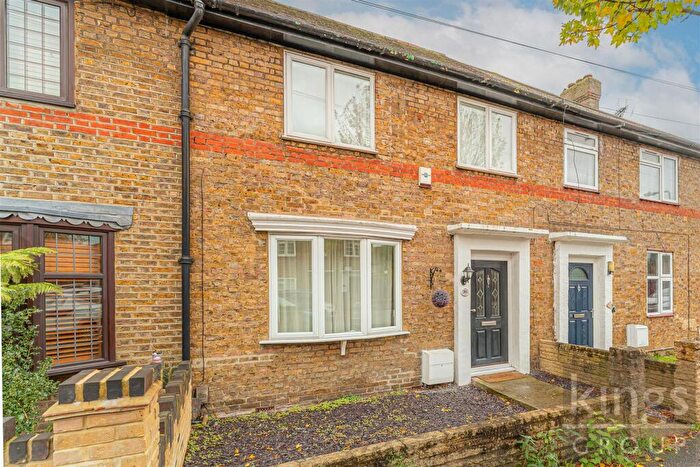 3 Bedroom Terraced House For Sale In Penrhyn Avenue, London, E17