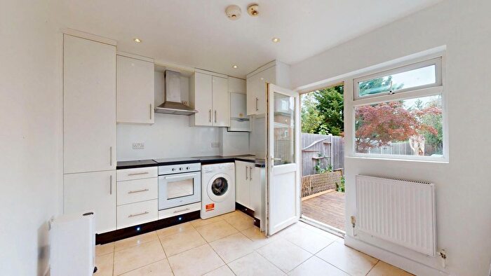 3 Bedroom Terraced House To Rent In Eastcote Lane, Northolt, UB5