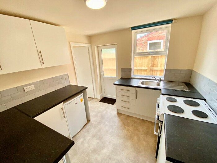2 Bedroom Property To Rent In Kedleston Road, Derbyshire, Derby, DE22
