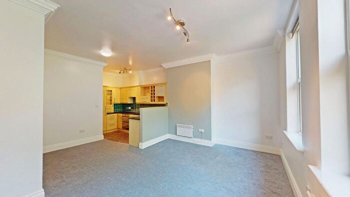 1 Bedroom Flat To Rent In Neilston Rise, Bolton, BL1