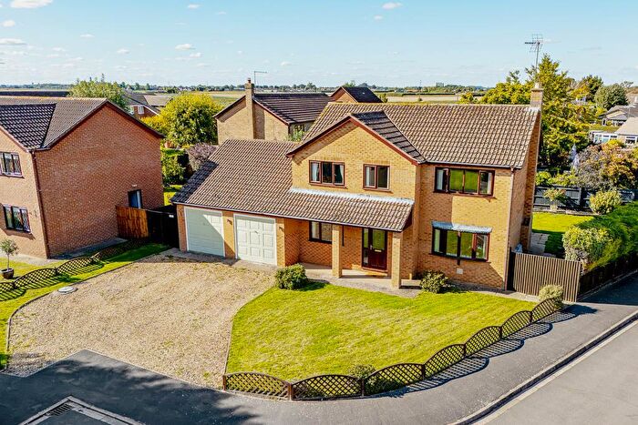 3 Bedroom Detached House For Sale In All Saints Close, Moulton, PE12