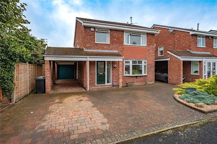 4 Bedroom Detached House For Sale In Westminster Close, Bromsgrove, Worcestershire, B61