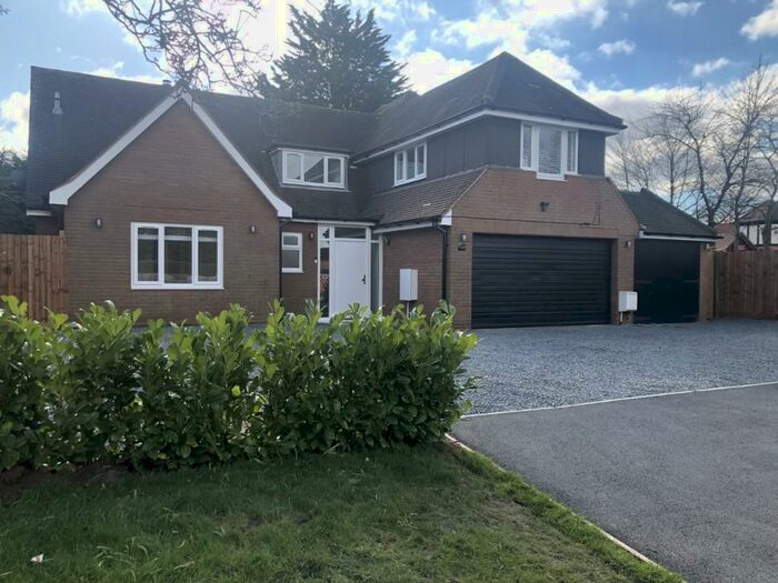 1 Bedroom Apartment To Rent In The Village Apartments, Crabmill Close, Knowle, Solihull, B93