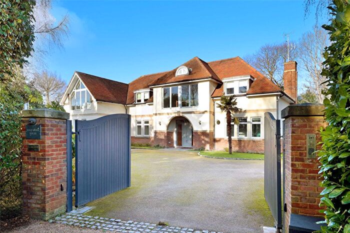 6 Bedroom Detached House For Sale In Penn Road, Knotty Green, Beaconsfield, Buckinghamshire, HP9