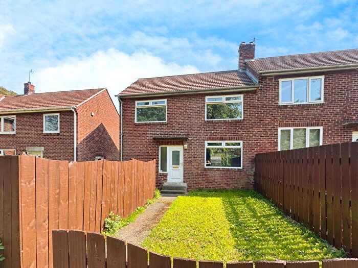 2 Bedroom Semi-Detached House For Sale In Cypress Grove, Ryton, NE40