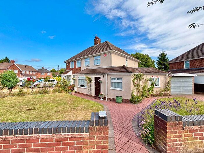 3 Bedroom Semi Detached House For Sale In Sundridge Road, Great Barr, Birmingham, B44