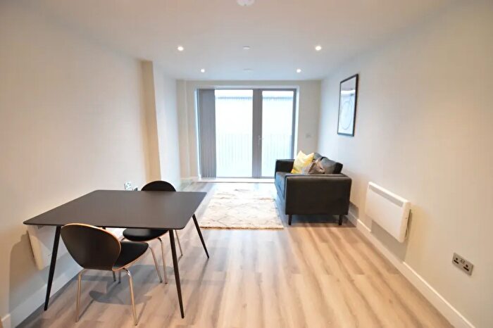 1 Bedroom Flat To Rent In Millharbour, London, E14