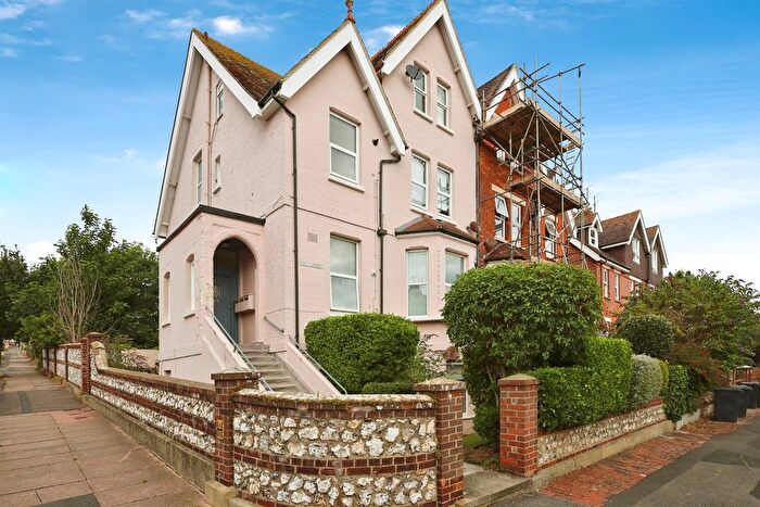 2 Bedroom Flat To Rent In Enys Road, Eastbourne, BN21
